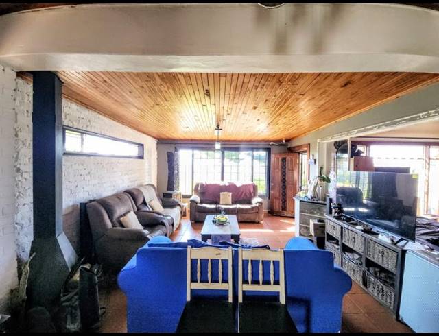 3 BEDROOM HOUSE FOR SALE IN CAPITAL PARK